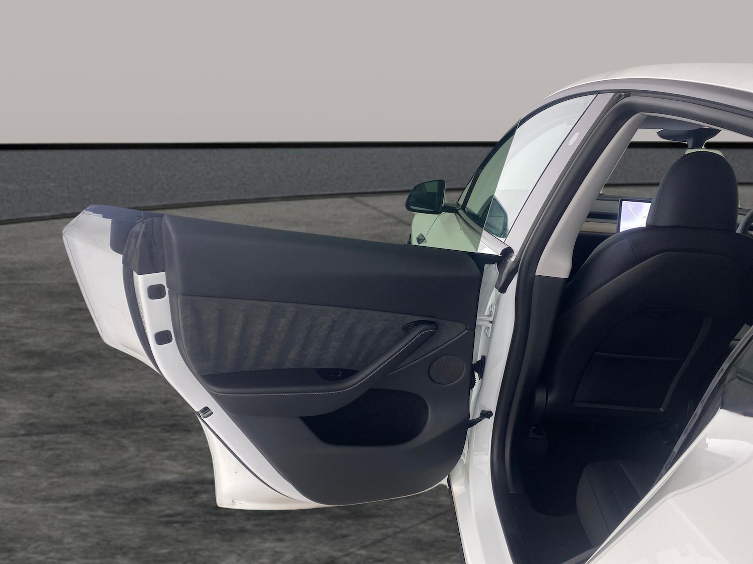 Used Tesla Model Y 2024 for sale - 77763214: Photo 23