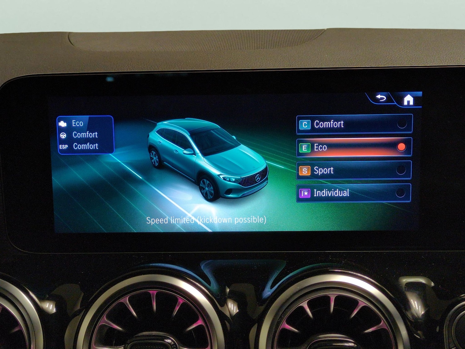 Used Mercedes-Benz EQA 2025 for sale - 77979342: Photo 17