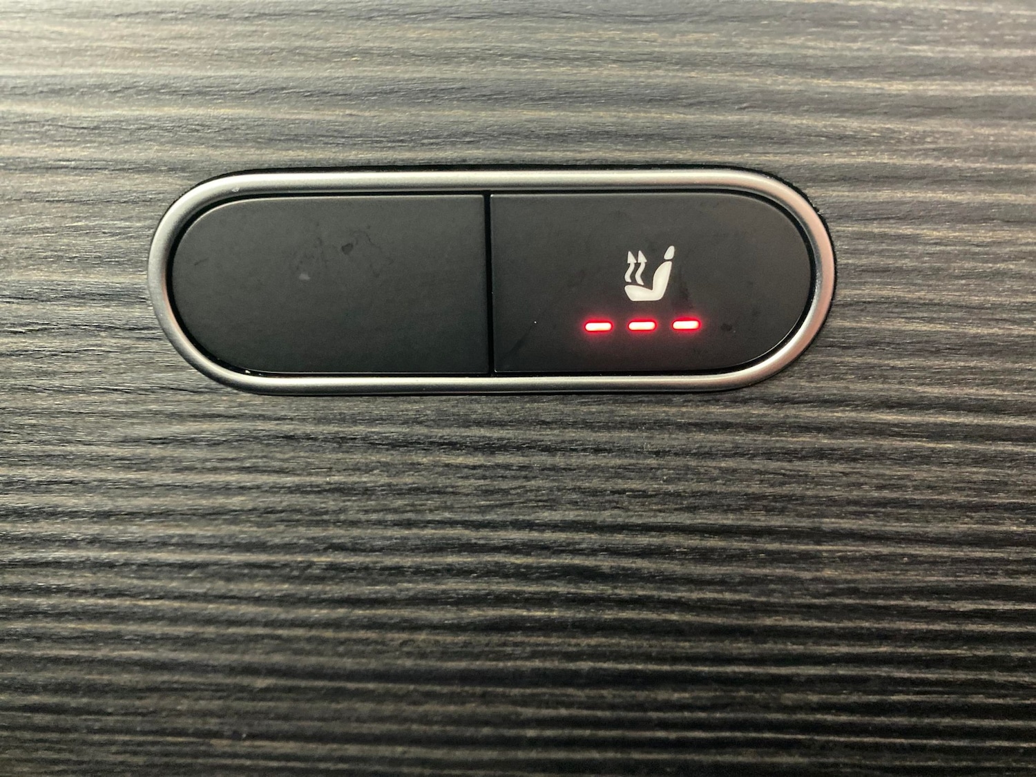 Used Mercedes-Benz EQB 2023 for sale - 77460947: Photo 16