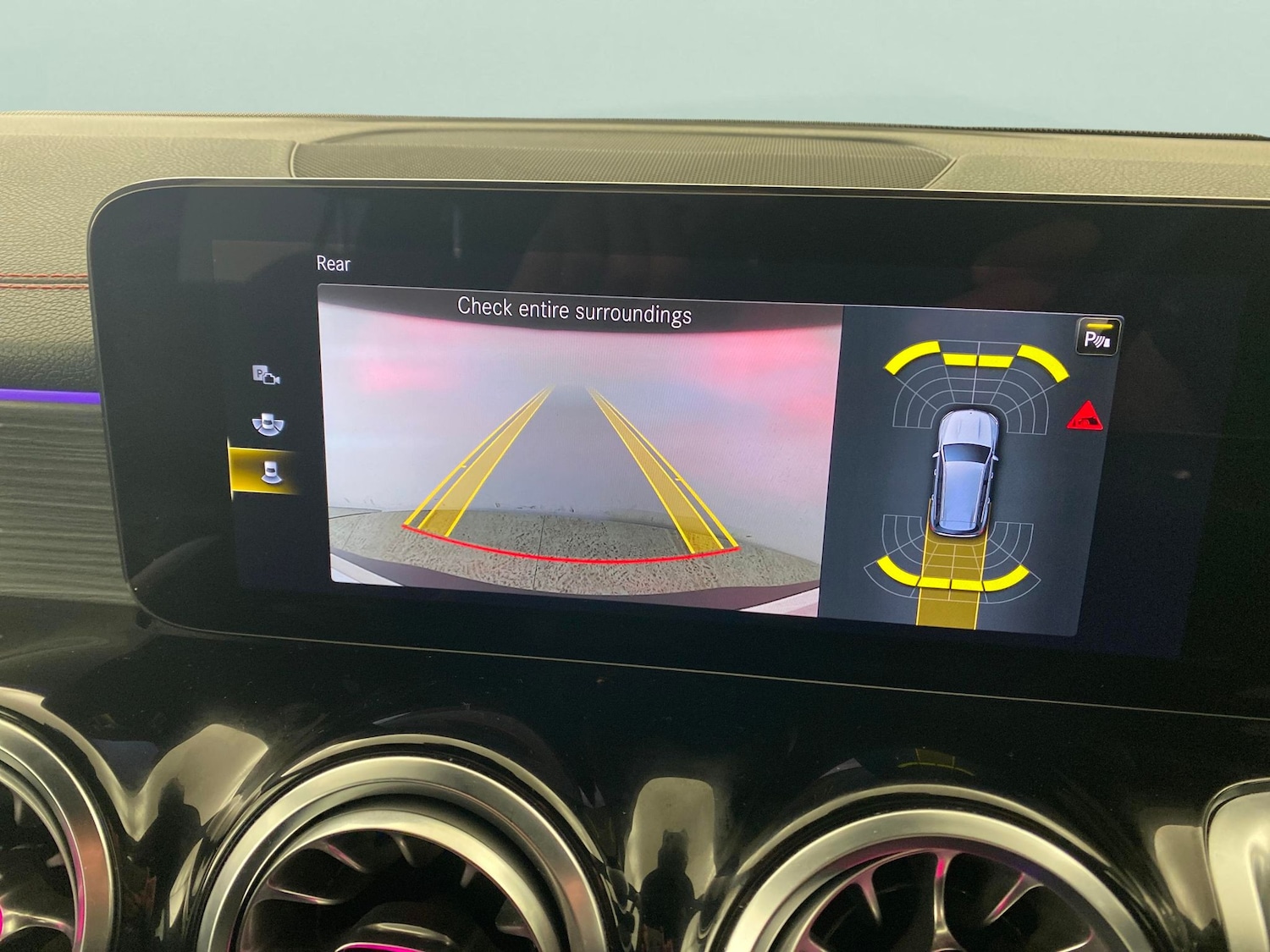 Used Mercedes-Benz EQB 2023 for sale - 77460947: Photo 5