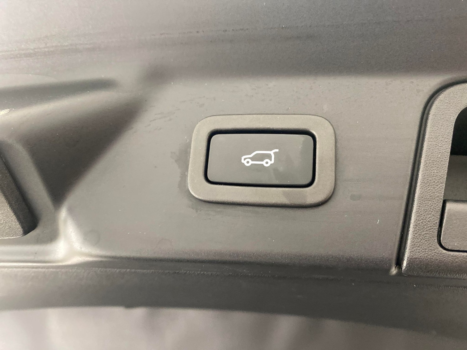 Used Land Rover Range Rover Velar 2022 for sale - 76722554: Photo 15