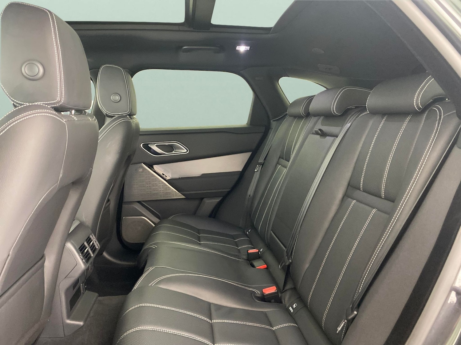 Used Land Rover Range Rover Velar 2022 for sale - 76722554: Photo 29