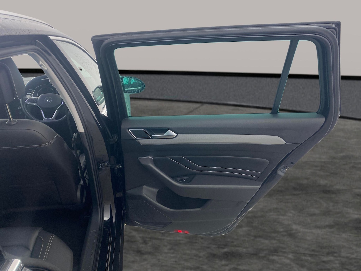 Used Volkswagen Passat for sale - 77019298: Photo 24