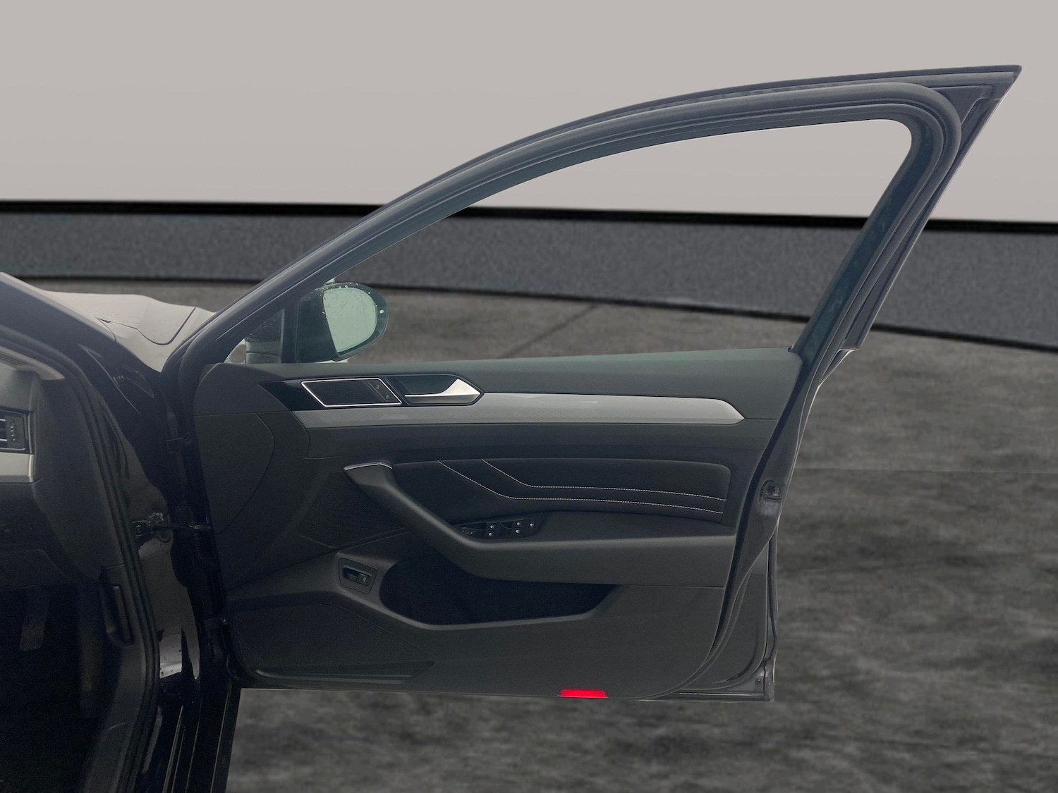 Used Volkswagen Passat for sale - 77019298: Photo 25