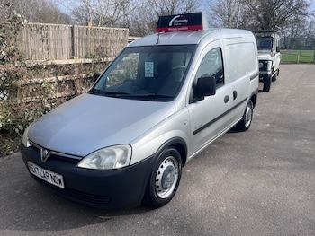 Used Vauxhall Combo 2005 for sale - 77750279: Photo