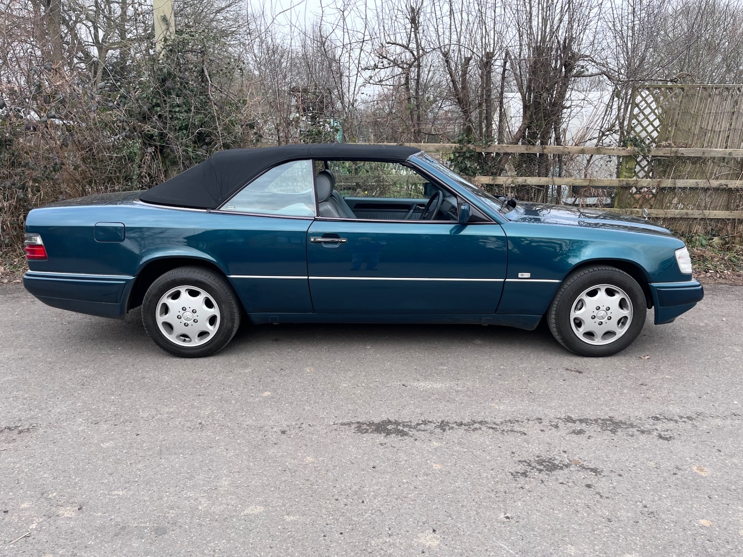 Used Mercedes-Benz E Class 1997 for sale - 76336043: Photo 6