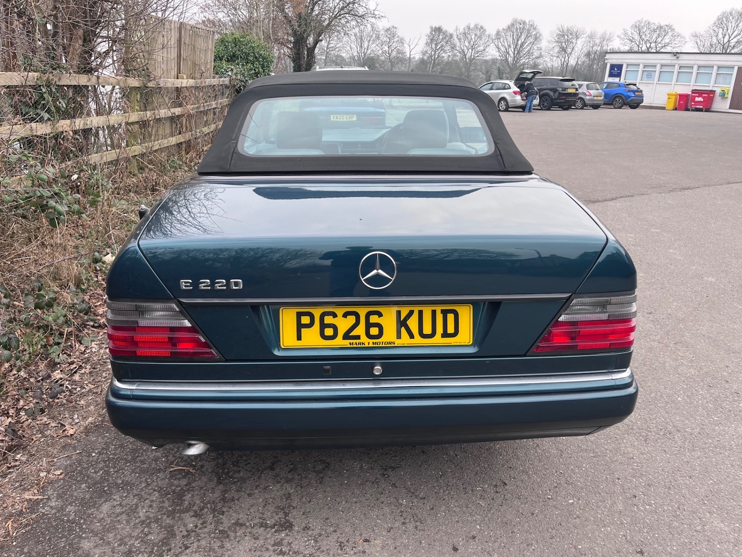 Used Mercedes-Benz E Class 1997 for sale - 76336043: Photo 8