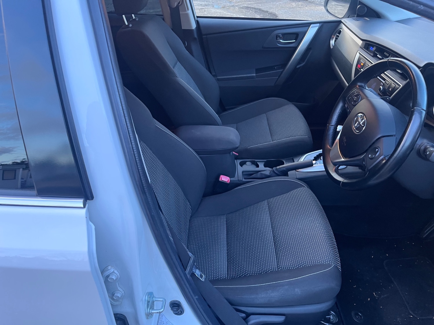 Used Toyota Auris 2014 for sale - 77280459: Photo 7