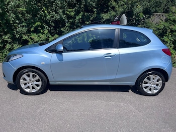 Used Mazda Mazda2 2010 for sale - 79112055: Photo