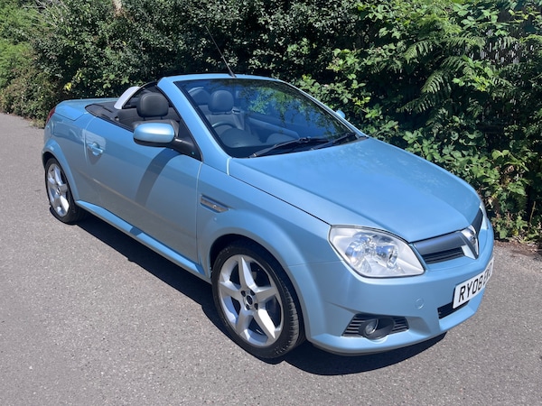 Used Vauxhall Tigra 2008 for sale - 75228824: Photo 2