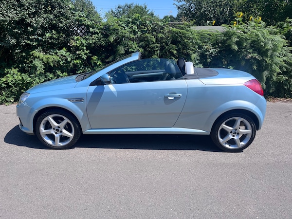 Used Vauxhall Tigra 2008 for sale - 75228824: Photo 9