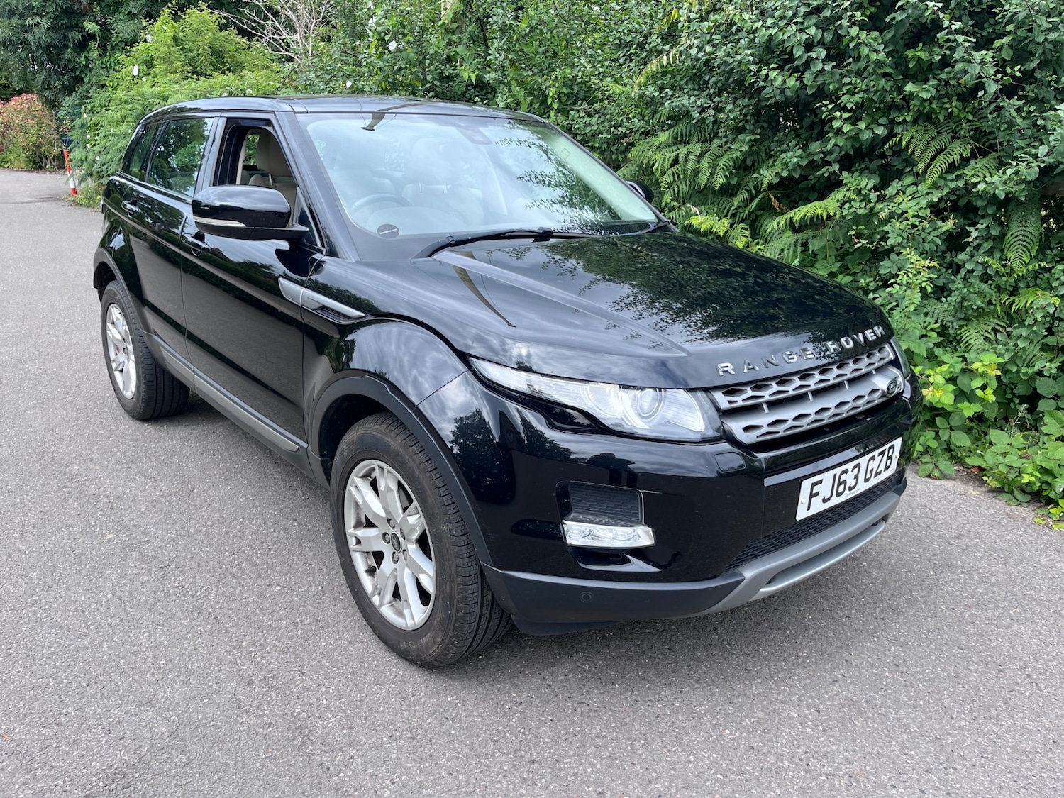 Used Land Rover Range Rover Evoque 2013 for sale - 76329485: Photo 2