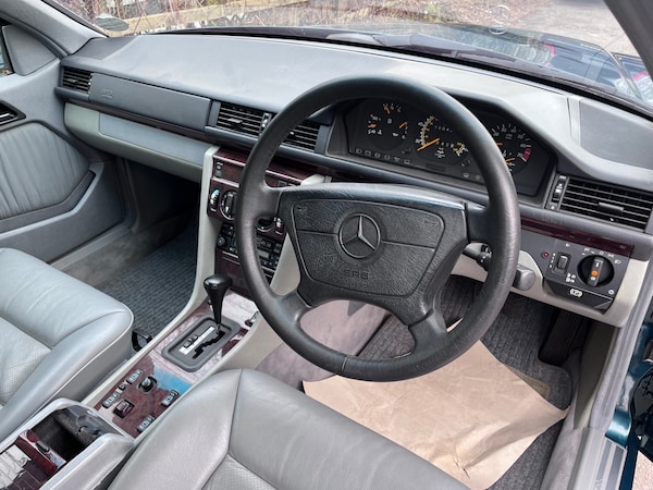 Used Mercedes-Benz E Class 1997 for sale - 74006467: Photo 12