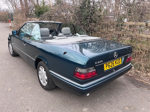 Used Mercedes-Benz E Class 1997 for sale - 74006467: Photo 5