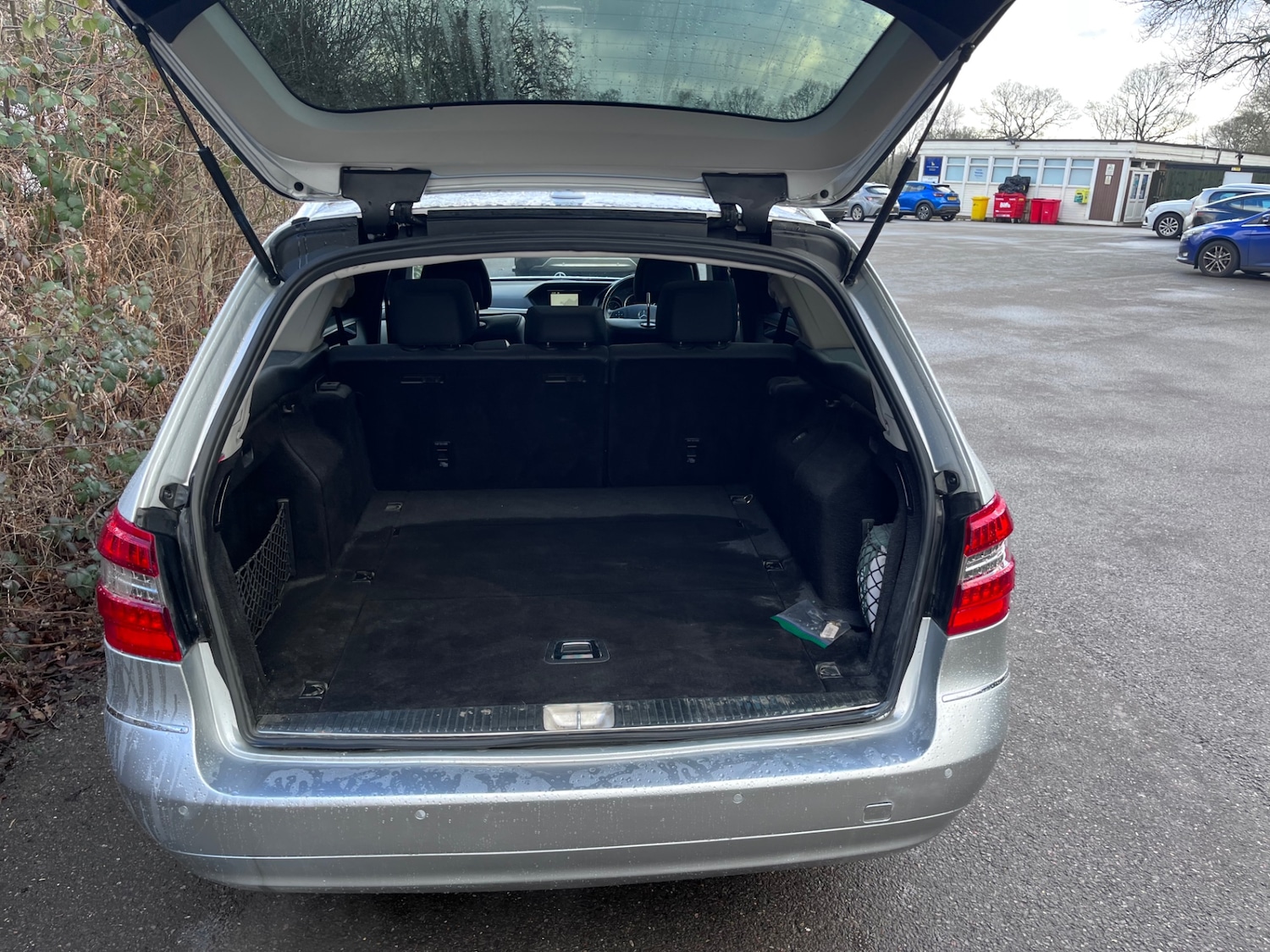 Used Mercedes-Benz E Class 2010 for sale - 77233739: Photo 10