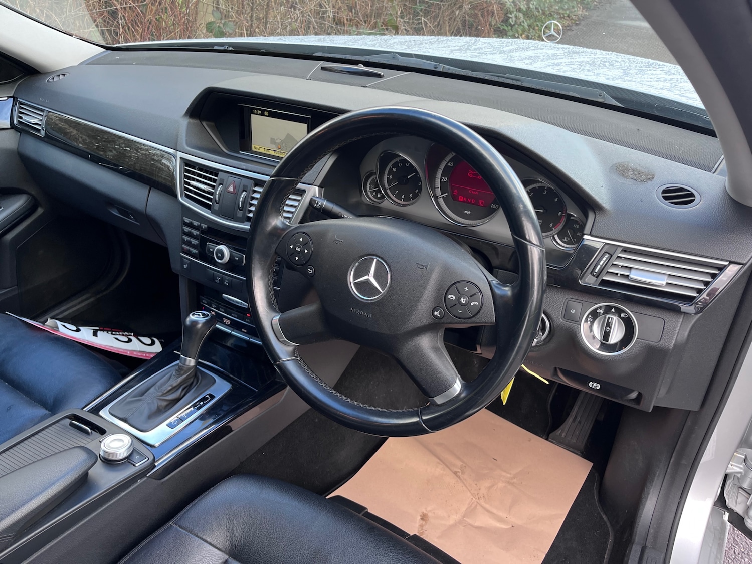 Used Mercedes-Benz E Class 2010 for sale - 77233739: Photo 12