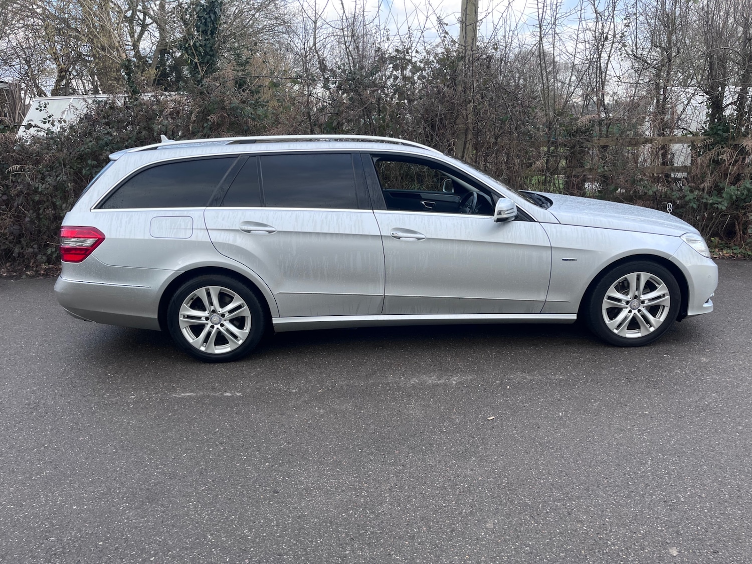 Used Mercedes-Benz E Class 2010 for sale - 77233739: Photo 6