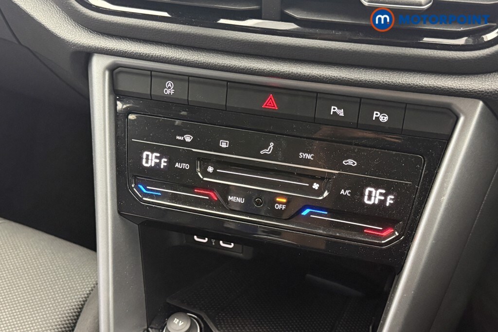 Used Volkswagen T-Roc 2023 for sale - 78143901: Photo 12