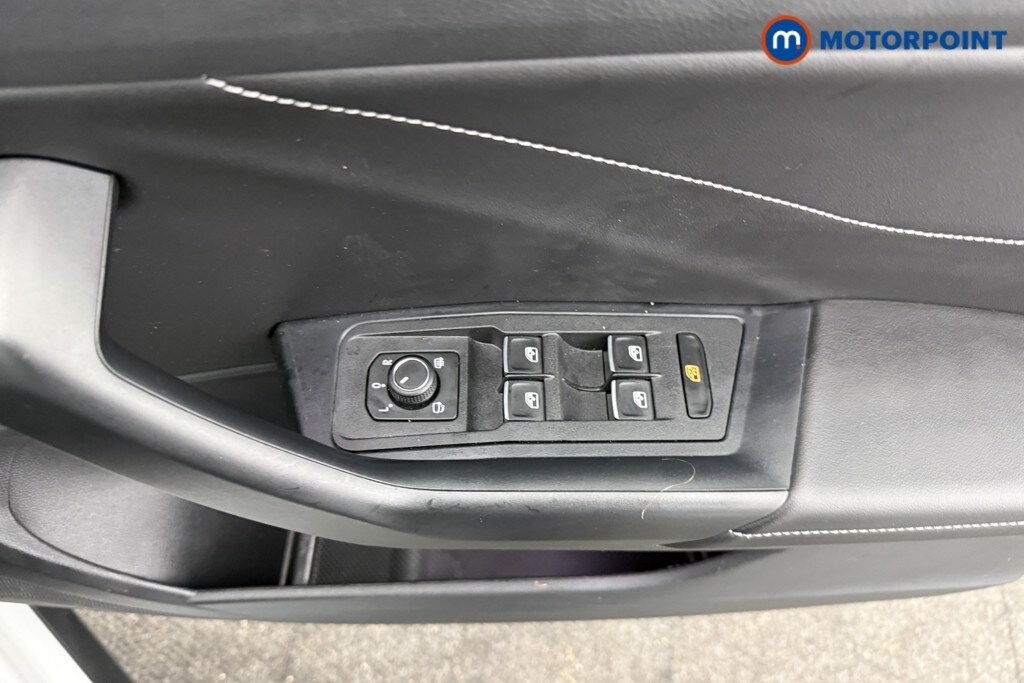 Used Volkswagen T-Roc 2025 for sale - 77462660: Photo 24