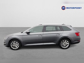 Used Skoda Superb 2023 for sale - 77248988: Photo