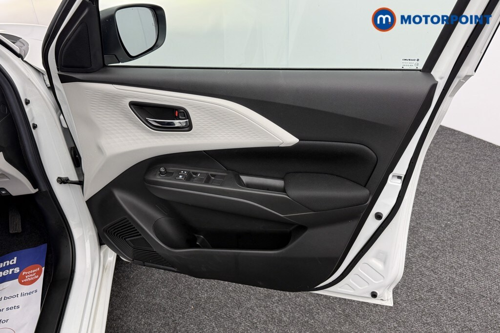 Used Suzuki Swift 2025 for sale - 76319840: Photo 9