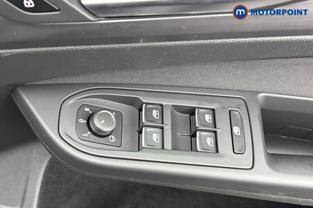 Used Volkswagen Golf 2020 for sale - 77061167: Photo 24