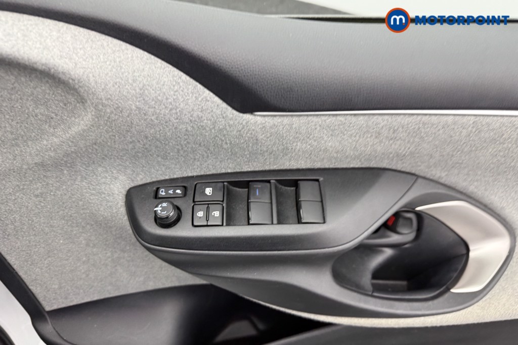 Used Toyota Yaris for sale - 77245687: Photo 15