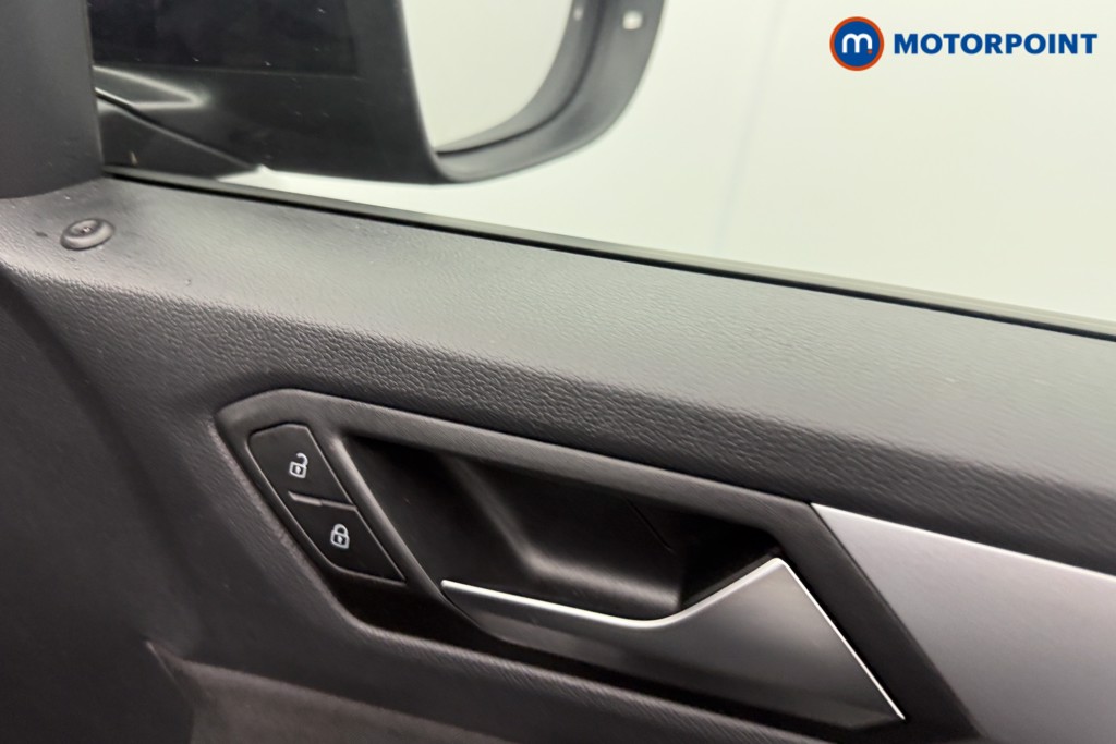 Used Volkswagen T-Roc 2025 for sale - 77701656: Photo 17