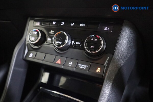 Used Skoda Karoq 2021 for sale - 76146892: Photo 15