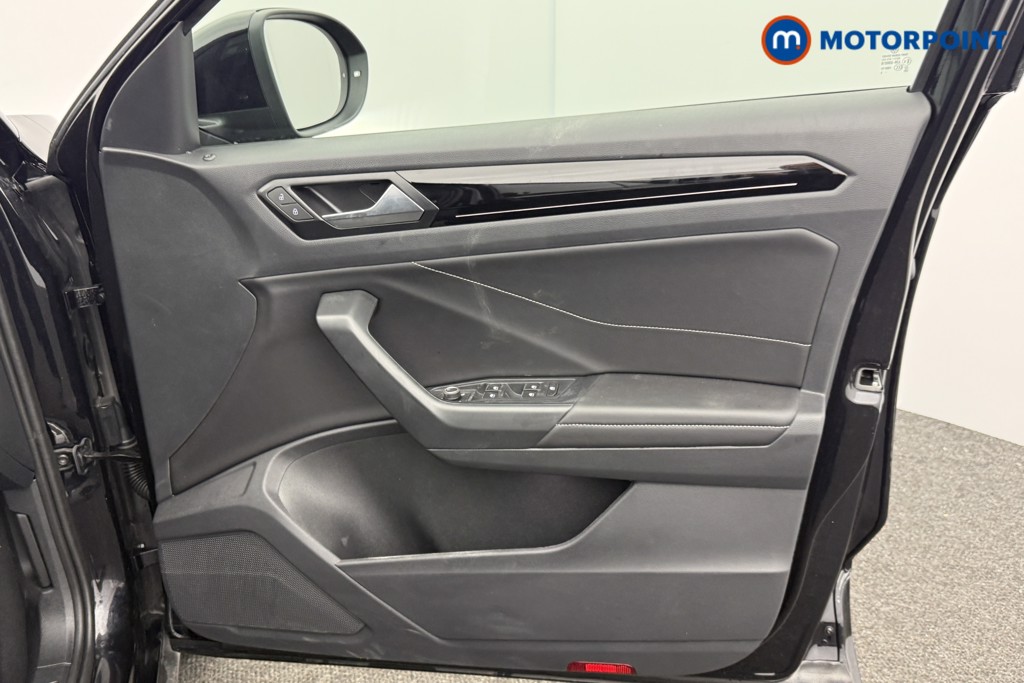 Used Volkswagen T-Roc 2025 for sale - 77297817: Photo 26