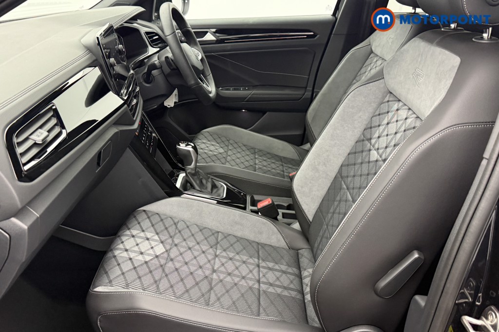 Used Volkswagen T-Roc 2025 for sale - 77297817: Photo 31