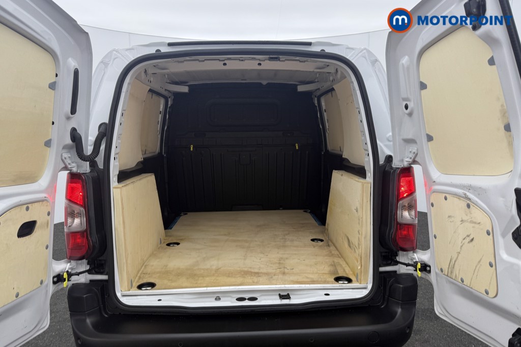 Used Toyota ProAce 2025 for sale - 77628396: Photo 19