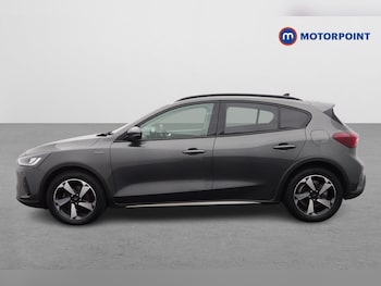 Used Ford Focus 2023 for sale - 76762745: Photo