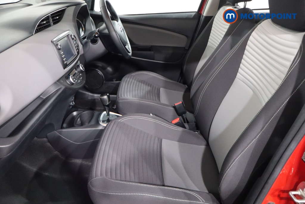 Used Toyota Yaris 2018 for sale - 76933614: Photo 12