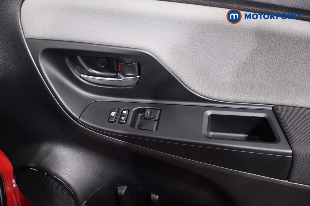 Used Toyota Yaris 2018 for sale - 76933614: Photo 30