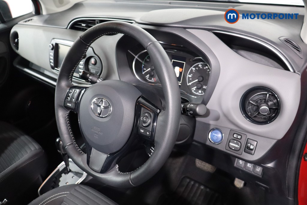 Used Toyota Yaris 2018 for sale - 76933614: Photo 31