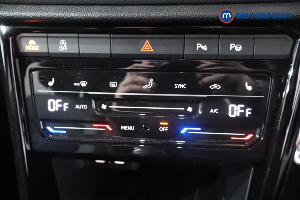 Used Volkswagen T-Roc 2025 for sale - 78187520: Photo 25