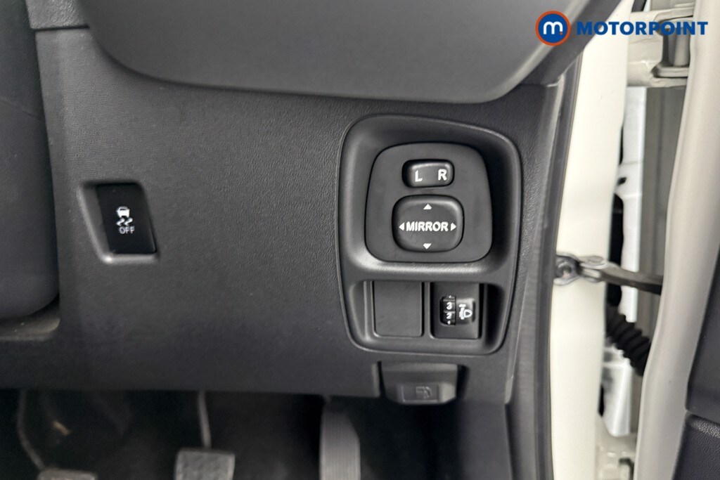 Used Toyota AYGO 2018 for sale - 78024572: Photo 16