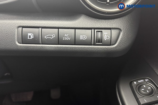 Used Toyota C-HR 2024 for sale - 75625810: Photo 20