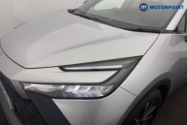 Used Toyota C-HR 2024 for sale - 75625810: Photo 25
