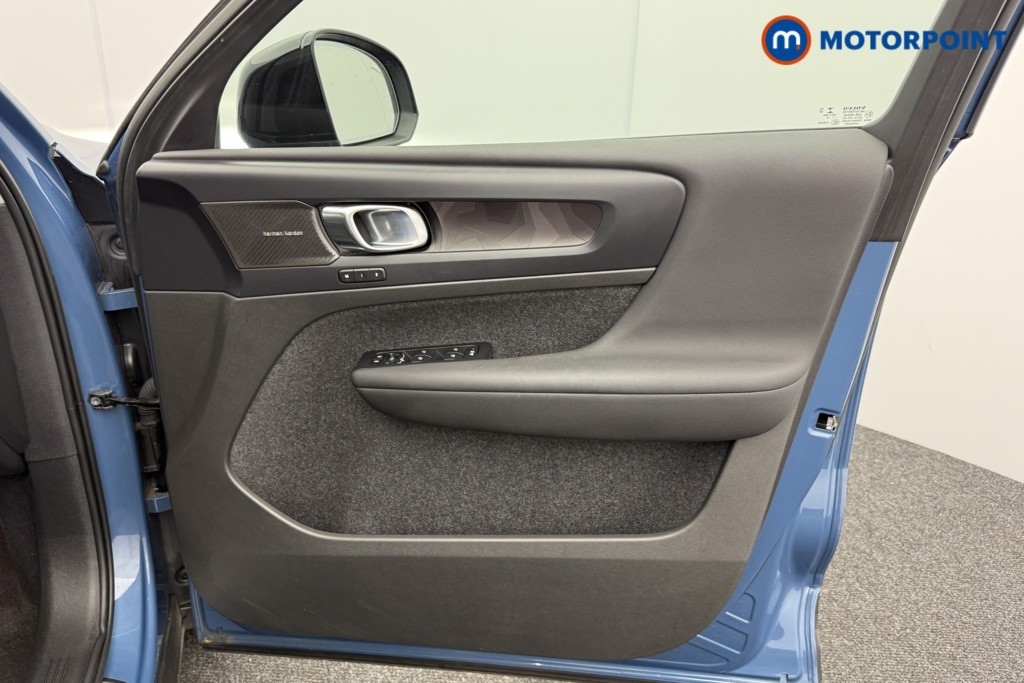 Used Volvo XC40 2022 for sale - 77061156: Photo 25