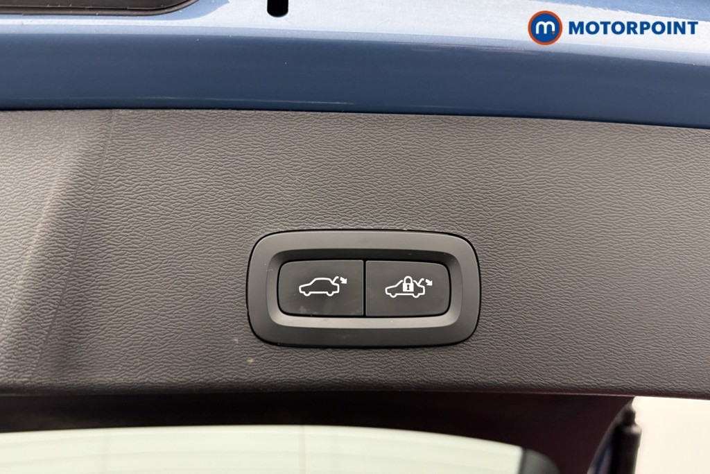 Used Volvo XC40 2022 for sale - 77061156: Photo 32