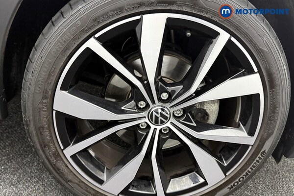 Used Volkswagen Taigo 2024 for sale - 76206445: Photo 38