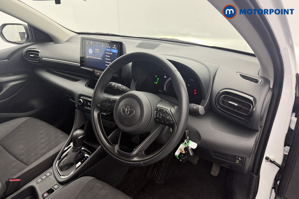 Used Toyota Yaris 2024 for sale - 77607741: Photo 11