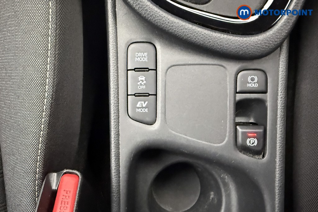 Used Toyota Yaris 2024 for sale - 77607741: Photo 17