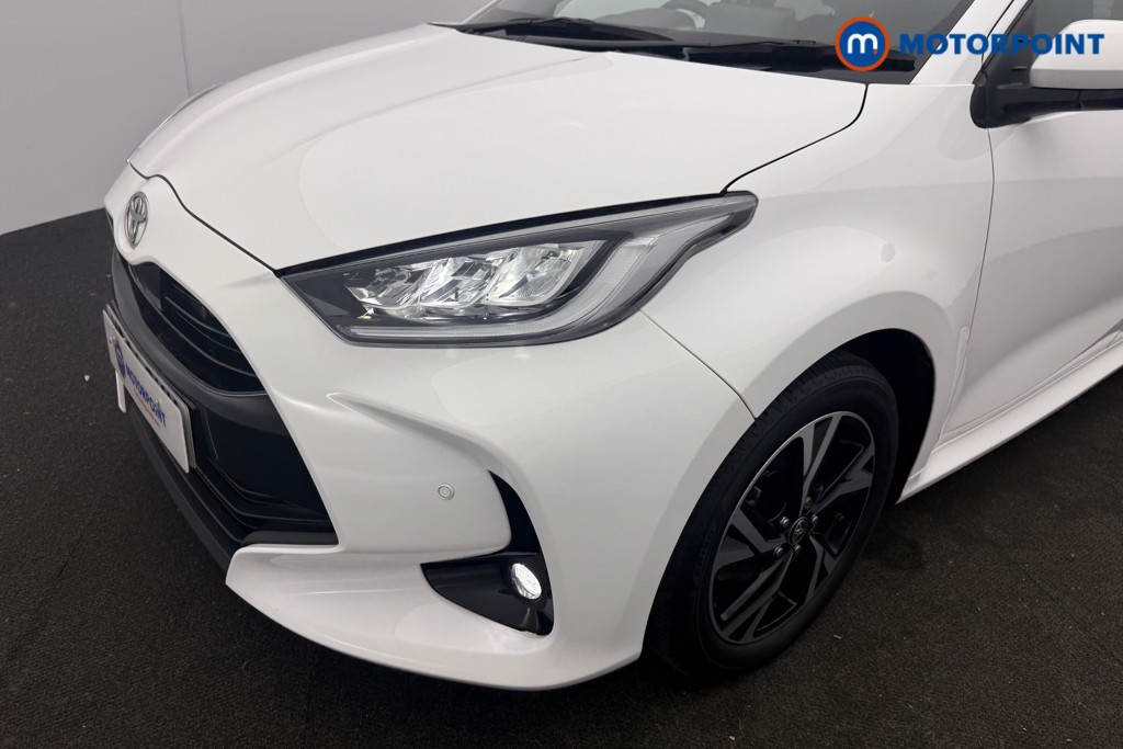 Used Toyota Yaris 2024 for sale - 77607741: Photo 32