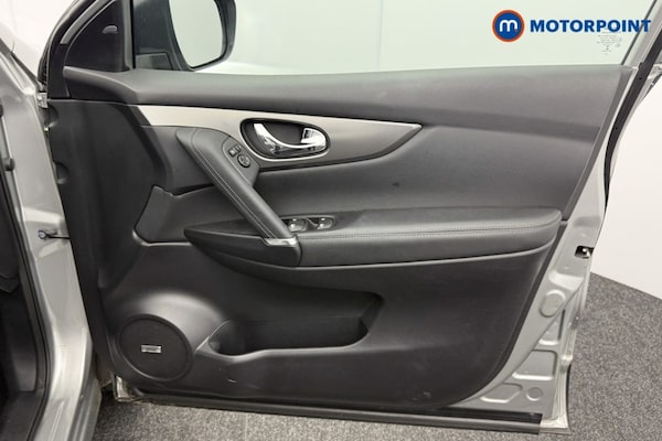 Used Nissan Qashqai 2018 for sale - 76117868: Photo 25