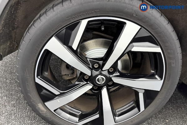 Used Nissan Qashqai 2018 for sale - 76117868: Photo 41