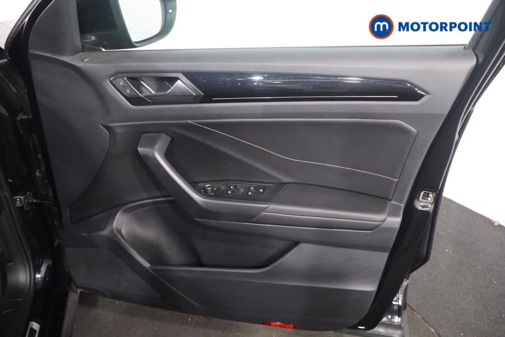 Used Volkswagen T-Roc 2025 for sale - 77962558: Photo 17