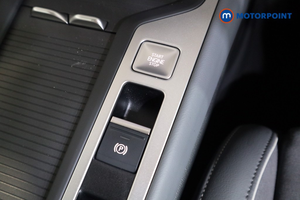 Used Volkswagen Passat 2025 for sale - 76394299: Photo 15